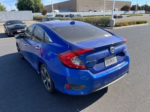 Used 2016 Honda Civic Touring image 5