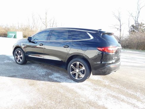 Used 2021 Buick Enclave Essence w/ Sport Touring Edition image 5