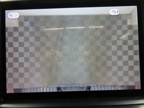 Used 2025 Ford F450 Platinum w/ FX4 Off-Road Package image 18