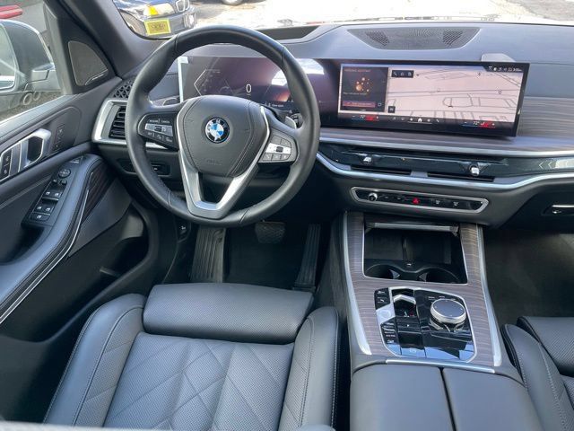 Used 2026 BMW X5 xDrive40i w/ Premium Package AWD/4WD image 9