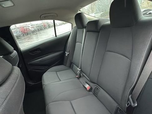 Used 2024 Toyota Corolla LE image 29