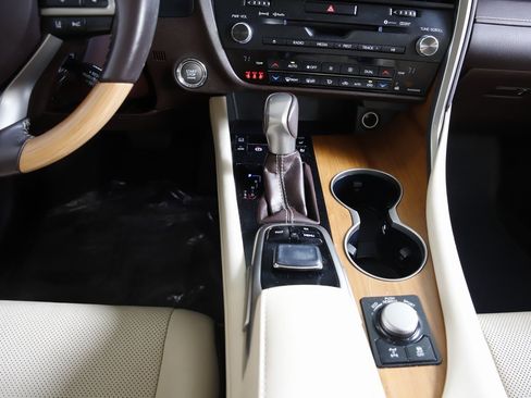 Used 2019 Lexus RX 350 AWD image 16