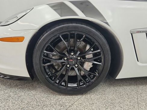 Used 2010 Chevrolet Corvette Grand Sport w/ Preferred Equipment Group RWD image 38