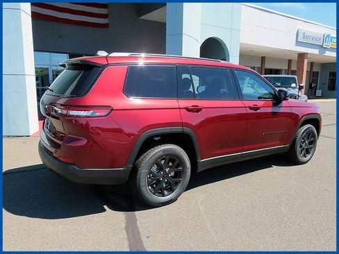New 2025 Jeep Grand Cherokee L Altitude image 7