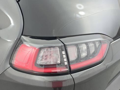 Used 2021 Jeep Cherokee Limited w/ Elite Package image 34