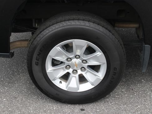 Used 2025 Chevrolet Silverado 1500 LT AWD/4WD image 37