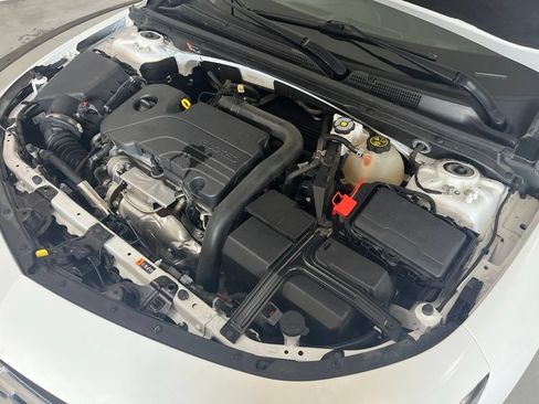 Used 2024 Chevrolet Malibu LT FWD image 12