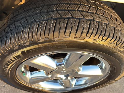 Used 2012 Chevrolet Tahoe LTZ image 33