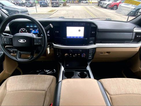 Used 2023 Ford F250 XLT w/ F-250 >10K GVWR Package image 16