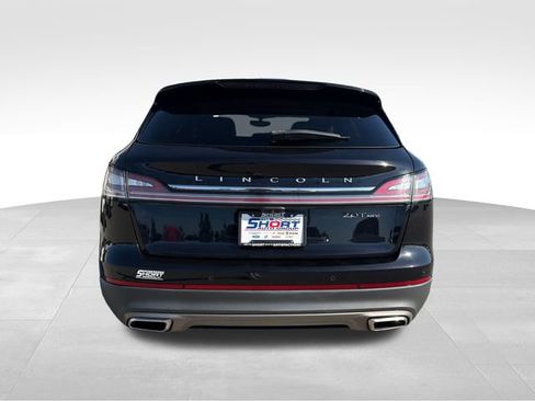 Used 2019 Lincoln Nautilus Select AWD/4WD image 6