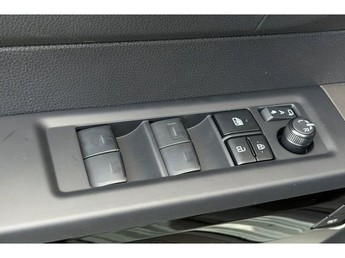 New 2026 Toyota Tundra Limited AWD/4WD image 12