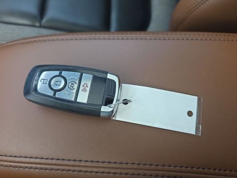 Certified 2024 Ford Bronco Sport Outer Banks w/ Tech Package image 38