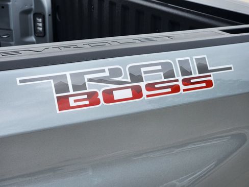 New 2026 Chevrolet Silverado 1500 LT Trail Boss w/ Convenience Package II AWD/4WD image 12