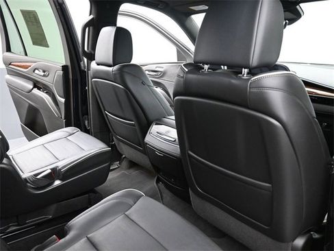 Used 2022 Cadillac Escalade Premium Luxury image 22