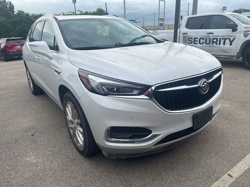 Used 2018 Buick Enclave Premium w/ Trailering Package FWD image 7