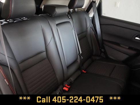Used 2025 Nissan Rogue SV AWD/4WD image 25
