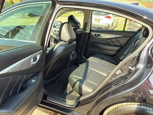Used 2015 INFINITI Q50 Premium w/ Navigation Package image 27