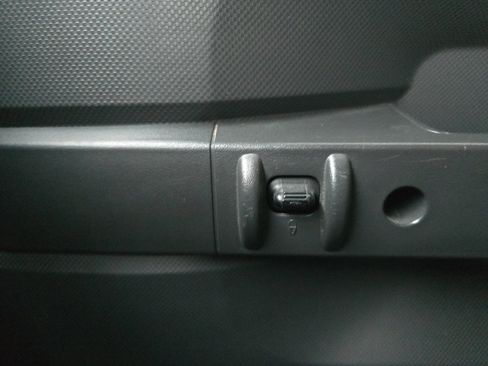 Used 2010 Jeep Wrangler Sport image 33