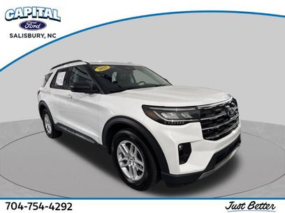 Used 2025 Ford Explorer Active w/ Active Comfort Package