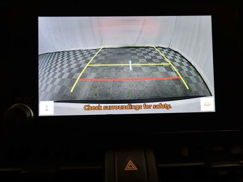 Used 2025 Toyota RAV4 XLE FWD image 12