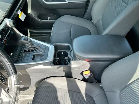 Used 2024 Toyota RAV4 LE FWD image 27