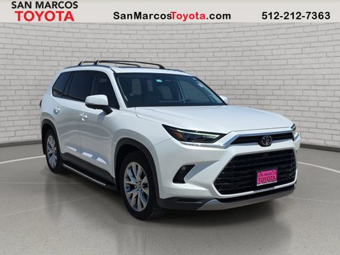 Used 2025 Toyota Grand Highlander AWD Hybrid image 3