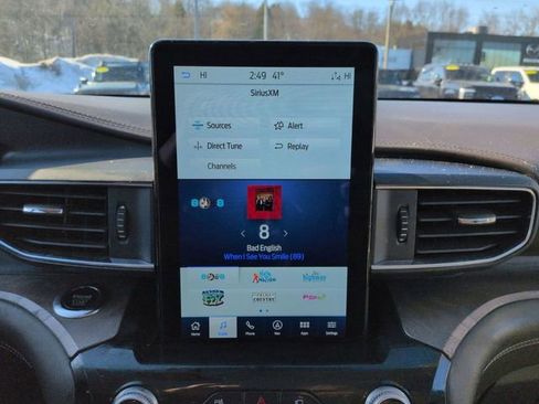 Used 2023 Ford Explorer Platinum w/ Technology Package image 10