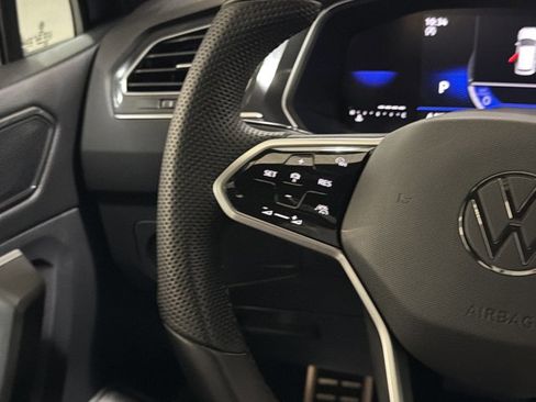 Certified 2024 Volkswagen Tiguan SE R-Line w/ MDO Package, Three-Row image 30