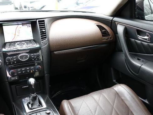 Used 2011 INFINITI FX35 AWD w/ Premium Pkg image 17
