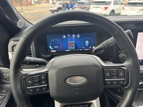 Used 2024 Ford F250 Platinum image 26