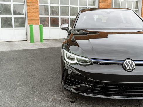 Used 2024 Volkswagen Golf R 4-Door image 37