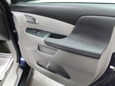 Used 2014 Honda Odyssey EX image 26