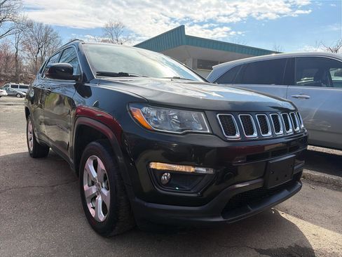 Used 2020 Jeep Compass Latitude w/ Cold Weather Group image 3