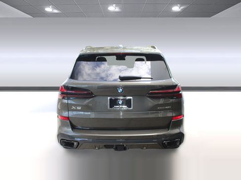Used 2026 BMW X5 xDrive40i w/ M Sport Package AWD/4WD image 9