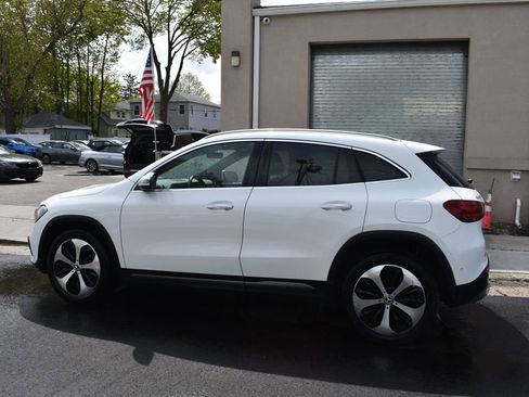 Used 2025 Mercedes-Benz GLA 250 image 9