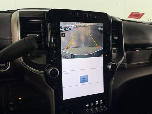 Used 2024 RAM 2500 Laramie image 19