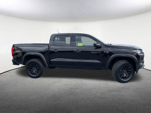 Used 2023 Chevrolet Colorado Trail Boss w/ Technology Package image 14