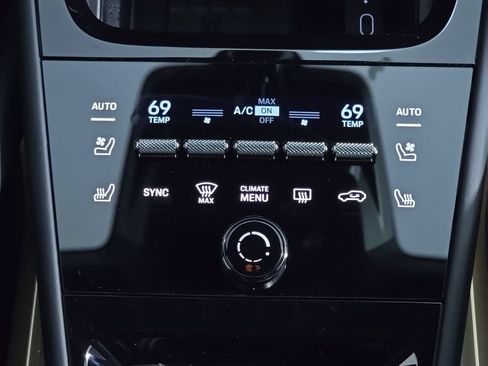 Certified 2026 Porsche Cayenne Coupe AWD/4WD image 26