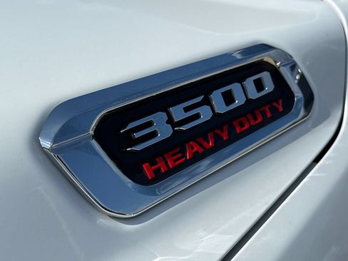 Used 2024 RAM 3500 Tradesman w/ Chrome Appearance Group AWD/4WD image 6