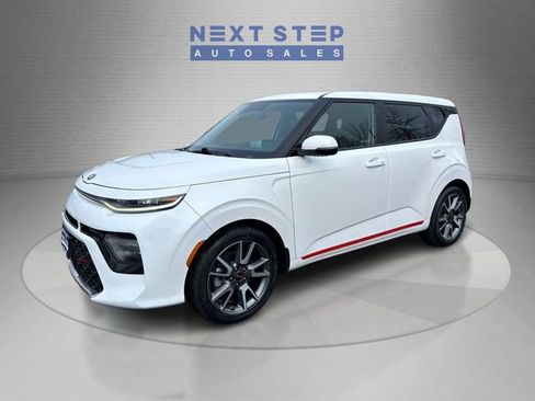 Used 2020 Kia Soul GT-Line Turbo FWD image 3