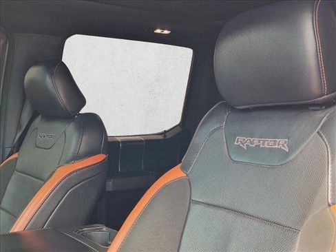 Used 2018 Ford F150 Raptor w/ Equipment Group 802A Luxury AWD/4WD image 13