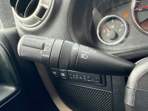 Certified 2016 Jeep Wrangler Unlimited Rubicon w/ Connectivity Group AWD/4WD image 20