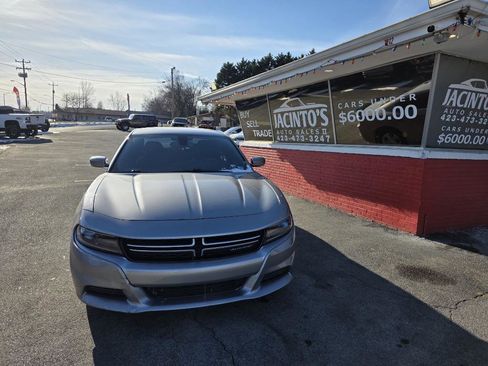 Used 2016 Dodge Charger SE w/ Popular Equipment Group image 5