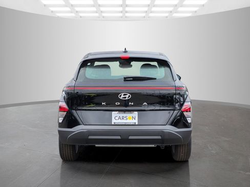 New 2026 Hyundai Kona SE image 6