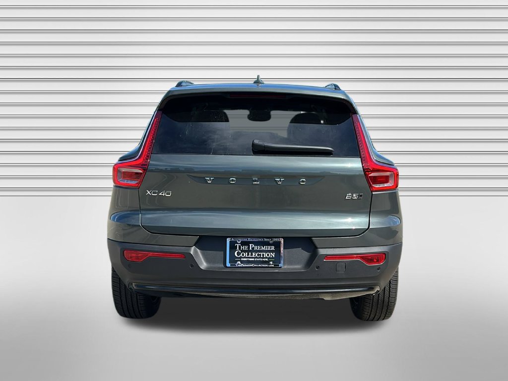 New 2026 Volvo XC40 B5 Core w/ Climate Package AWD/4WD image 5