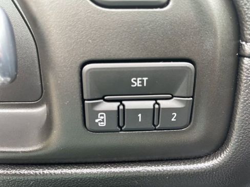 Used 2020 GMC Sierra 1500 SLT w/ SLT Premium Package image 11