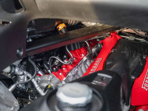 Used 2025 Ferrari SF90 Spider image 28