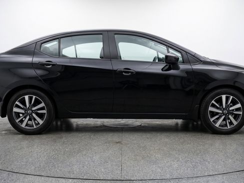 Used 2025 Nissan Versa SV image 11