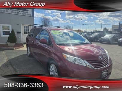 Used 2016 Toyota Sienna LE