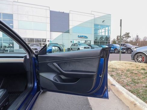 Used 2021 Tesla Model 3 Standard Range Plus image 53